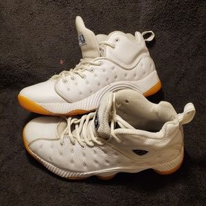 Jordan jumpman team II mens basketball shoes